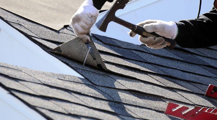 Professional metal roof installation in Willisville, IL
